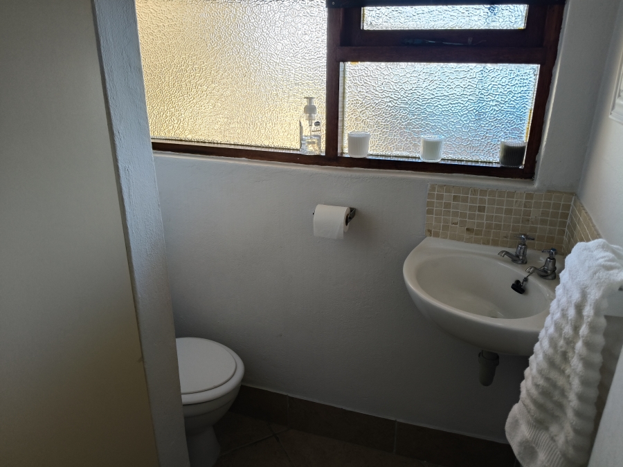 4 Bedroom Property for Sale in Wavecrest Eastern Cape